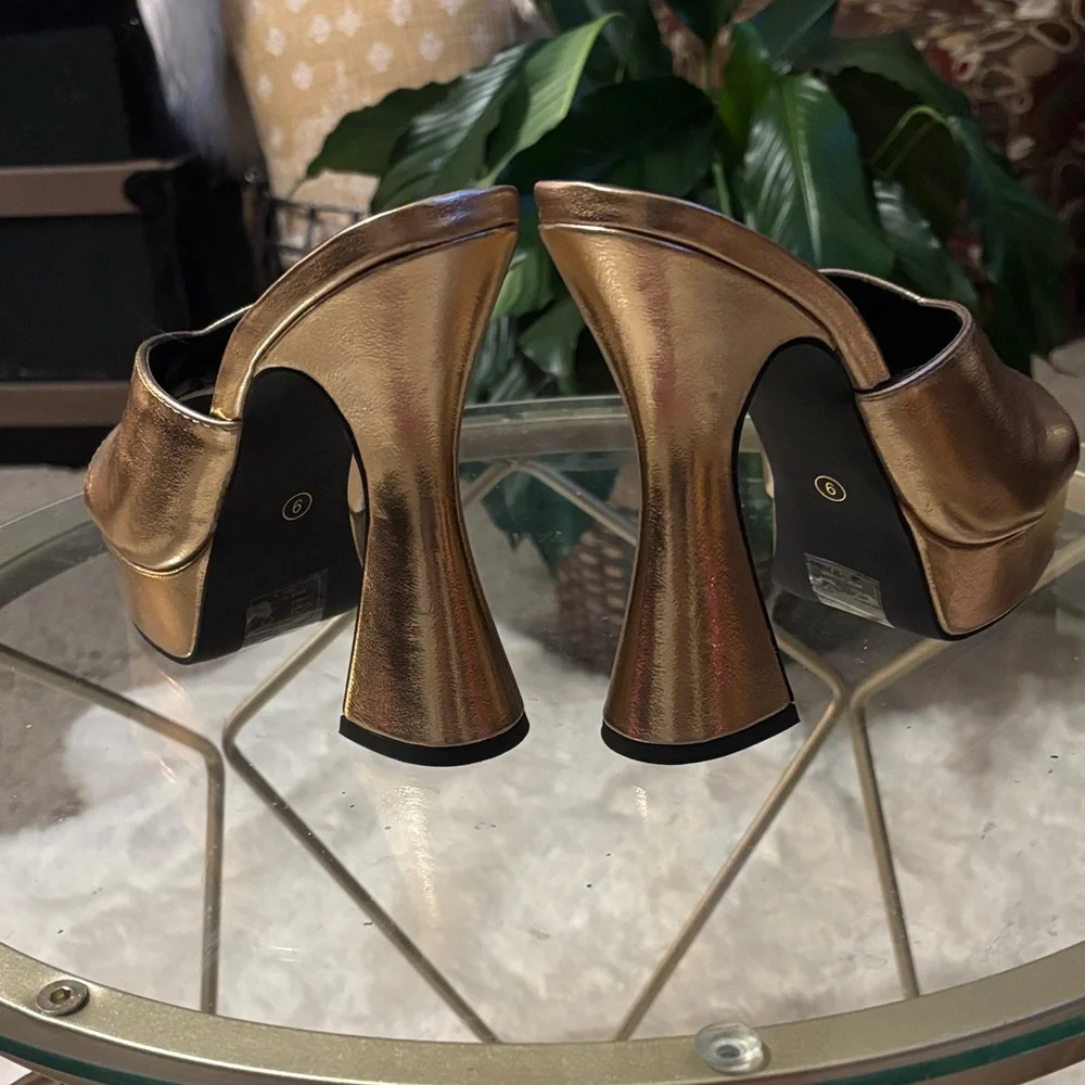 Azalea Wang Gold Mules Platform Sandals-NWOT - Picture 3 of 8